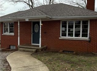 408 E Beaumont Ave, Greenville, IL 62246