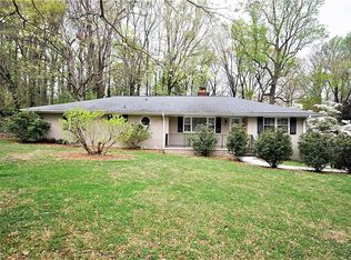 925 Greenwood Dr, Greensboro, NC 27410