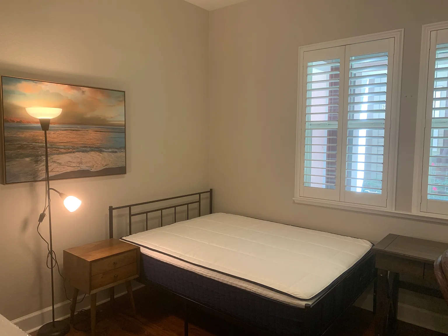 4 bed, 2056 sqft, $1,600 — Photo 1