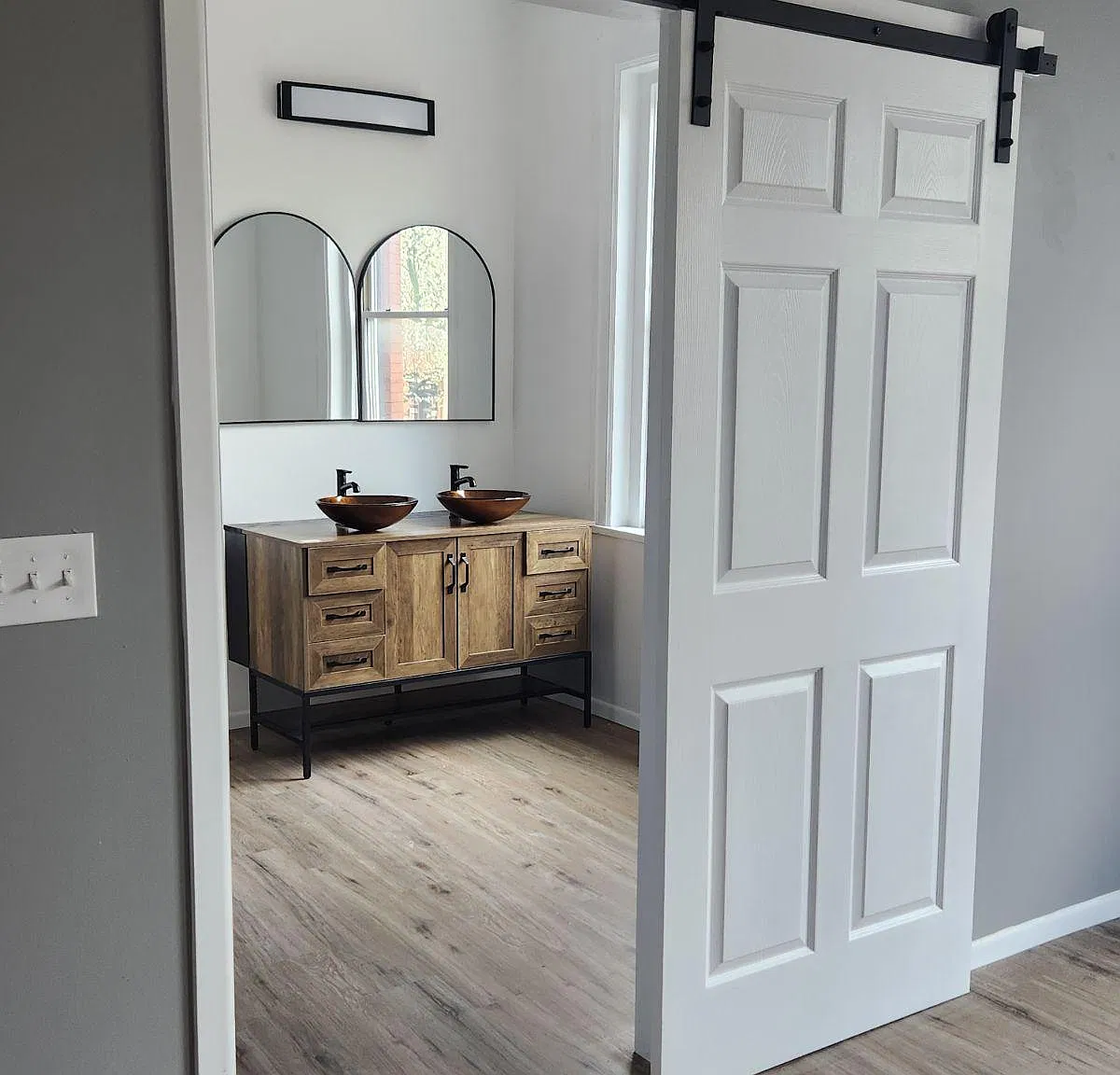 2 bed, 1200 sqft, $2,100 — Photo 4