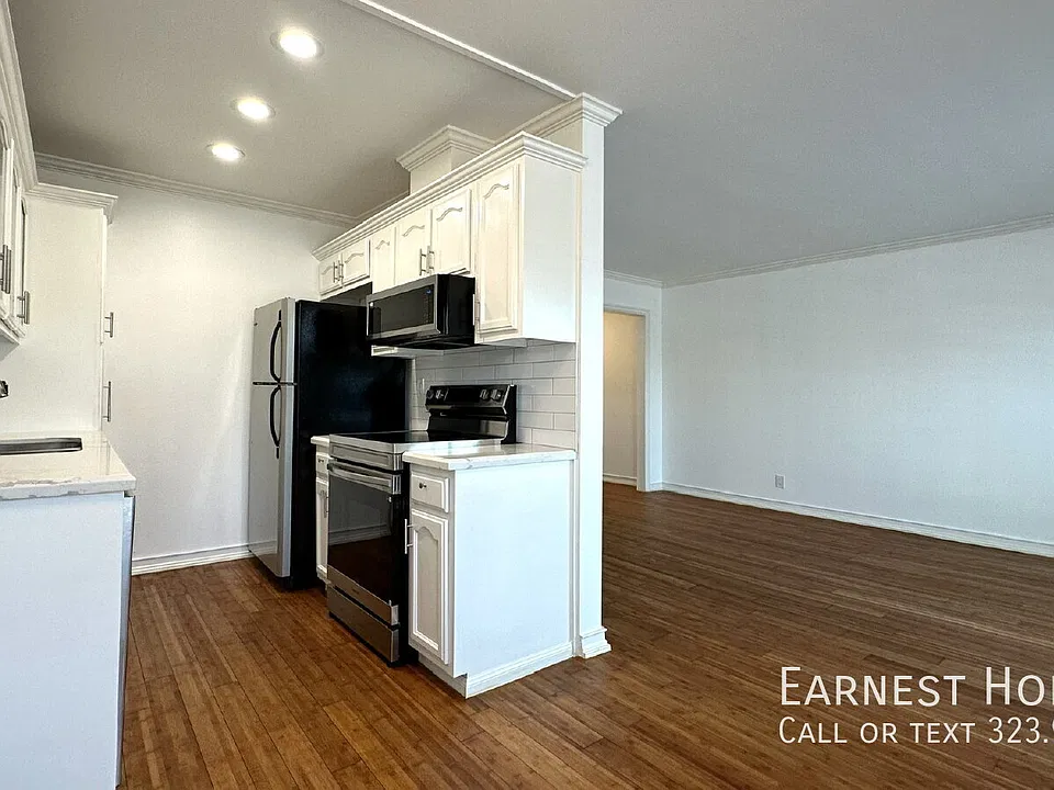 3734 S Canfield Ave #332