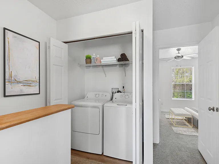 ReNew Edwardsville Apartment Collection — Photo 35