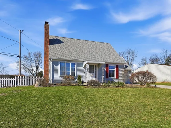 2521 Bolton Dr, Fort Wayne, IN 46805