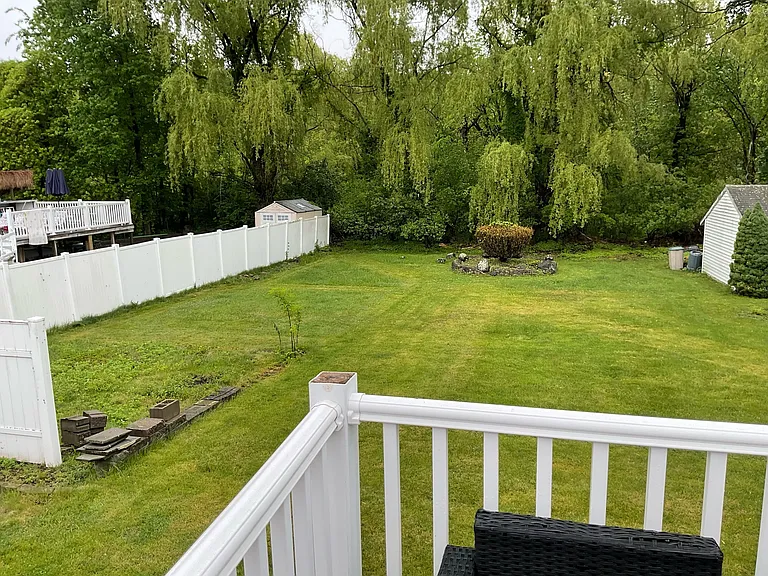 71 Leitha Dr — Photo 11