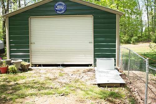 13x20 shop w/electricity 