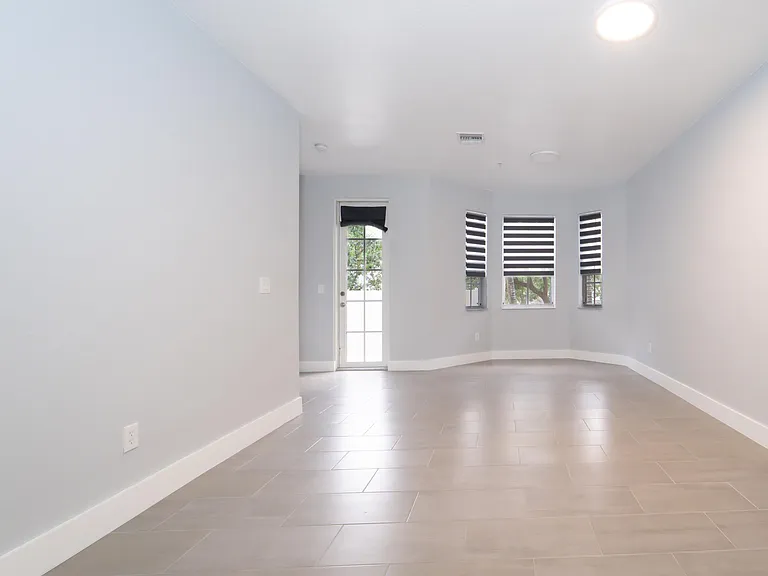 3515 Shoma Dr #3515 — Photo 7