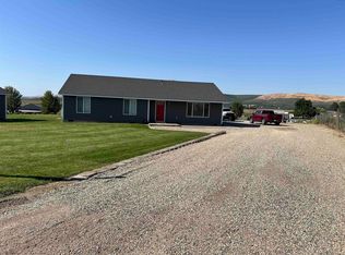 1164 Wendell Phillips Rd, Sunnyside, WA 98944