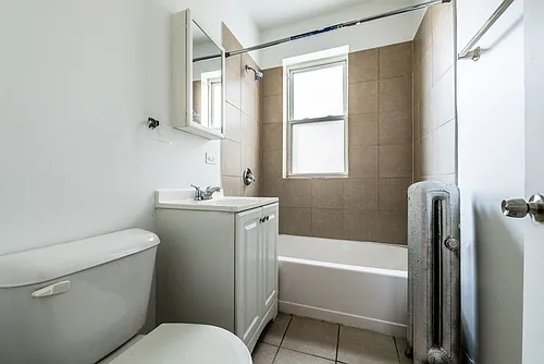 7825 S Emerald Ave Chicago, IL 60620 Photo 1
