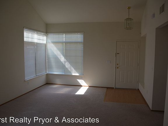 2nd image of 2259 Oak Hills Dr