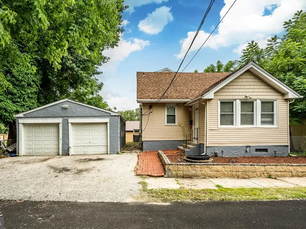 623 Greenhill Rd, Sharon Hill, PA 19079