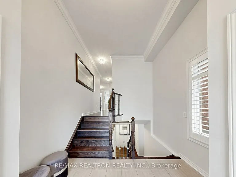 7 Military Ct — Photo 5