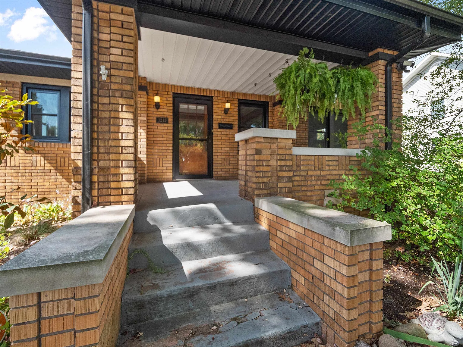 1215 Kensington Blvd photo 1