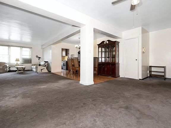 2nd image of 3299 Cambridge Ave APT 6C