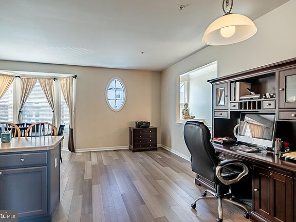 4th image of 2712 Stockley Ln