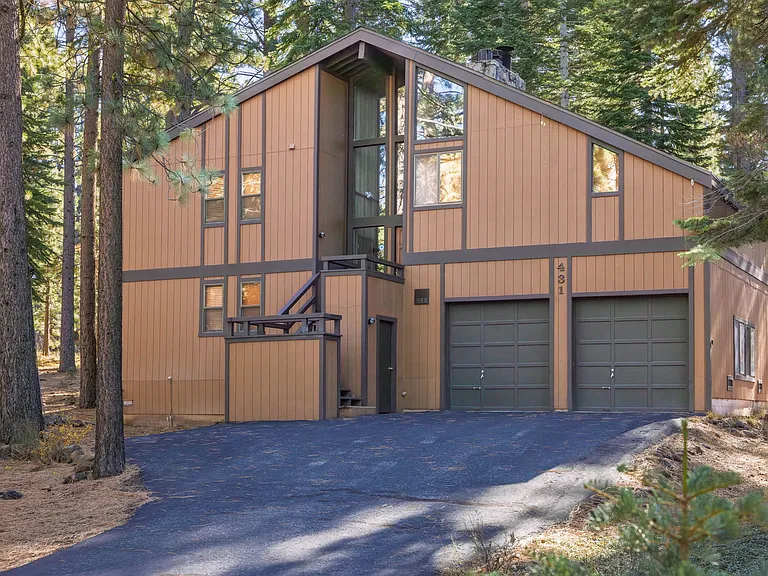 431 Lodgepole — Photo 1