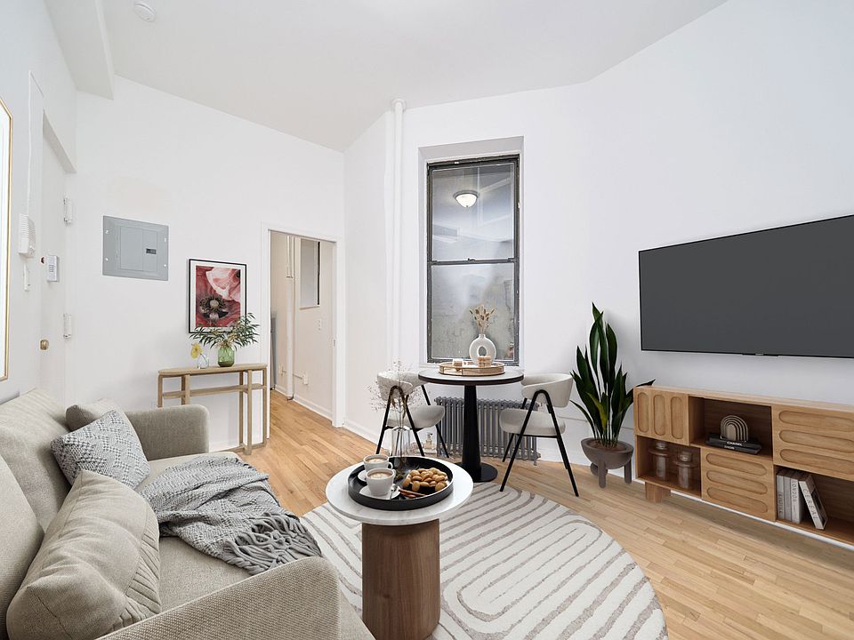 1st image of 109 Ludlow St #2