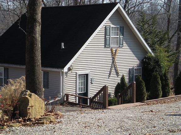 2nd image of 2254 Lake Forest Ln