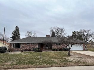 111 W Pkwy, Columbus, NE 68601