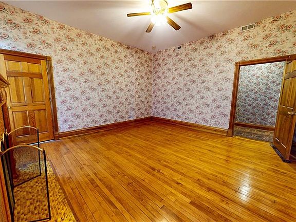 32nd image of 537 N 8th St
