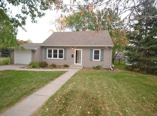332 5th Ave NE, Osseo, MN 55369