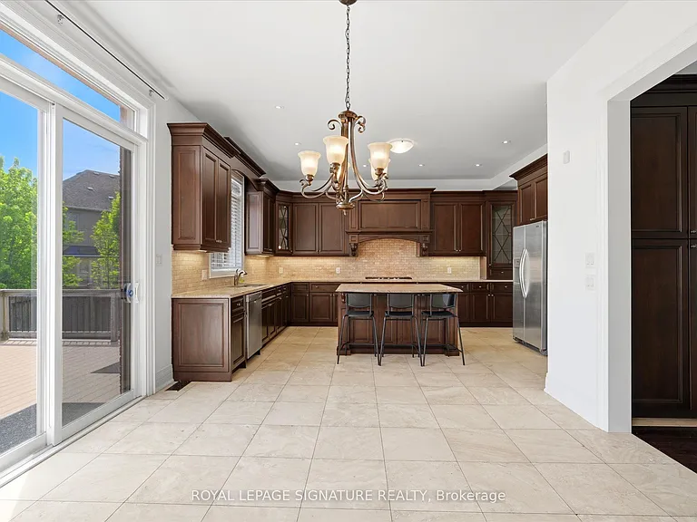2359 Taylorwood Dr — Photo 15