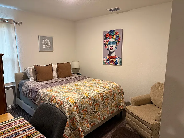 100 N Creek Dr — Photo 25