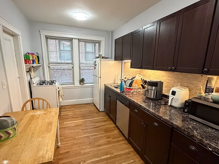 93 Chester St #1S — Photo 3