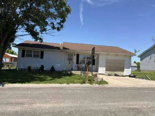 34172 Teakwood Pl, Brighton, IL 62012