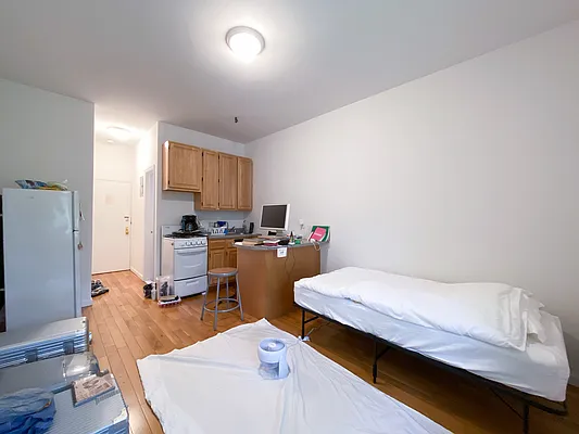 Rented by Compass | media 10