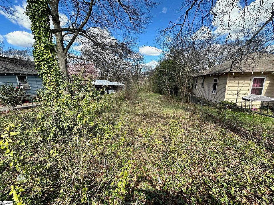 2nd image of 110 Judson Rd