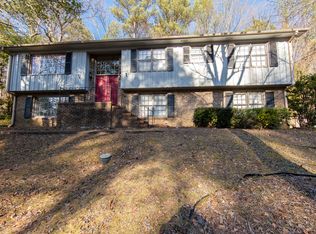 1516 Blind Brook Ln, Vestavia Hills, AL 35216