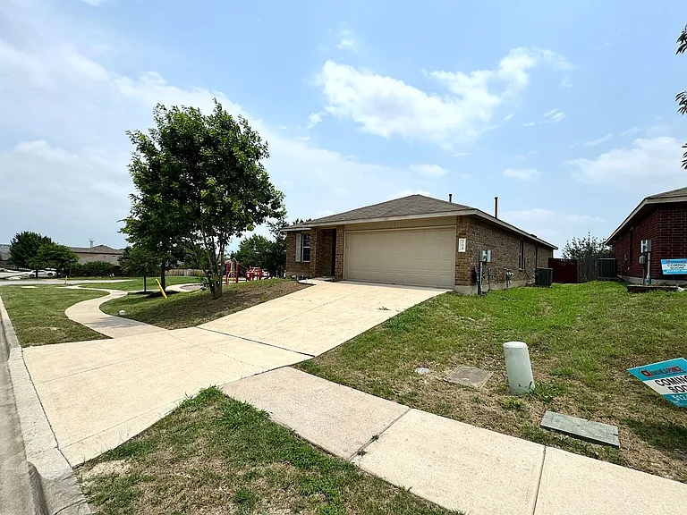 204 Pine Arbol — Photo 27