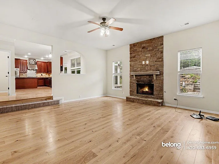 204 Manous Way — Photo 3