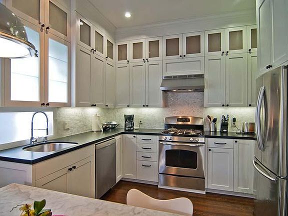 2nd image of 3009 Sacramento St APT 2