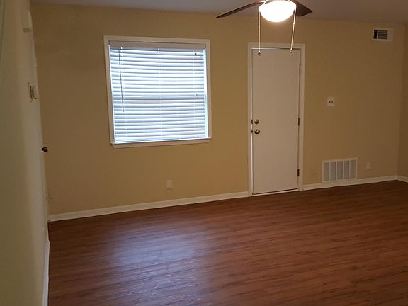 3rd image of 2305 Mission Hill Dr APT 104