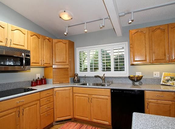 5th image of 3857 Corina Way