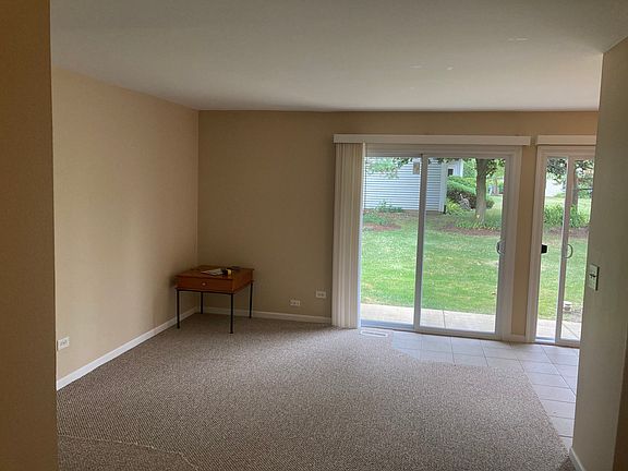 3rd image of 346 Wilmington Dr #1B