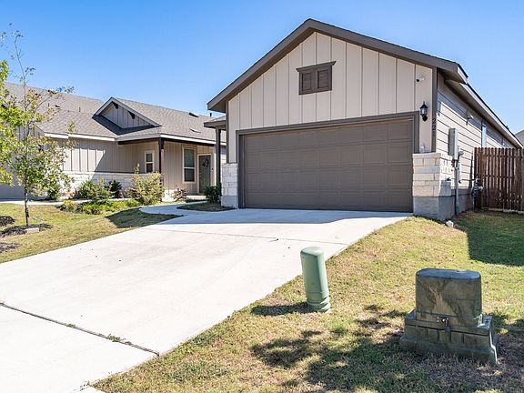 2nd image of 221 La Dera Dr