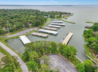 7 S Royale Greens Dr, Coldspring, TX 77331