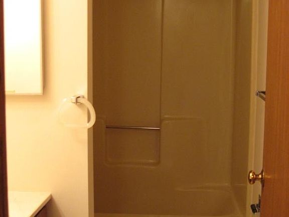 4th image of 2870 Willowood Dr