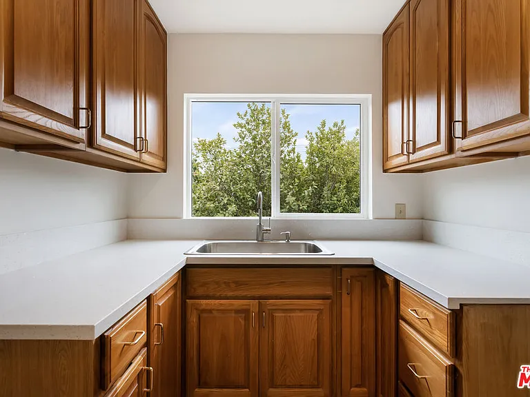 1720 N Avenue 45 — Photo 13