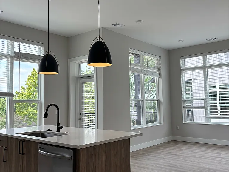 Island windows door