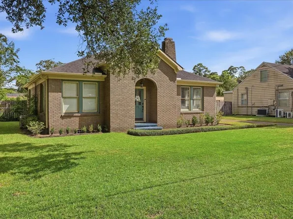 1116 East Dr, Beaumont, TX 77706