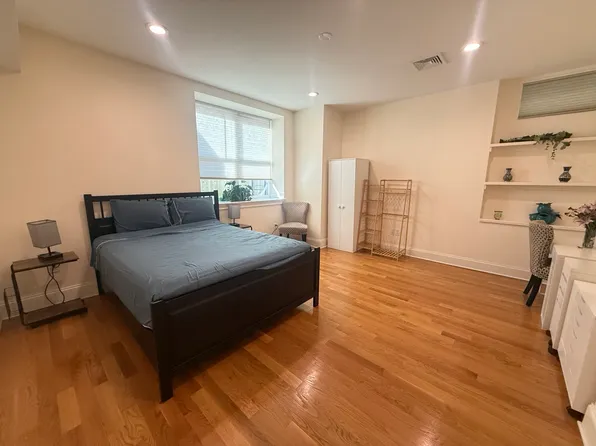 40 Naples Rd #B, Brookline, MA 02446