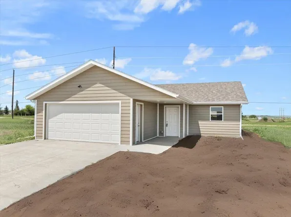 10890 Eagle Ct, Belle Fourche, SD 57717