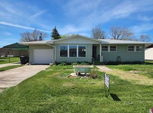 211 Lincoln Ave SW, Highmore, SD 57345