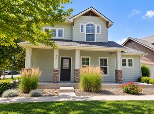 946 E Winding Creek Dr, Eagle, ID 83616