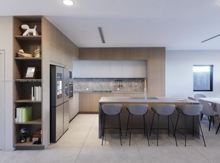 Osceola Groves, Miami, FL 33145