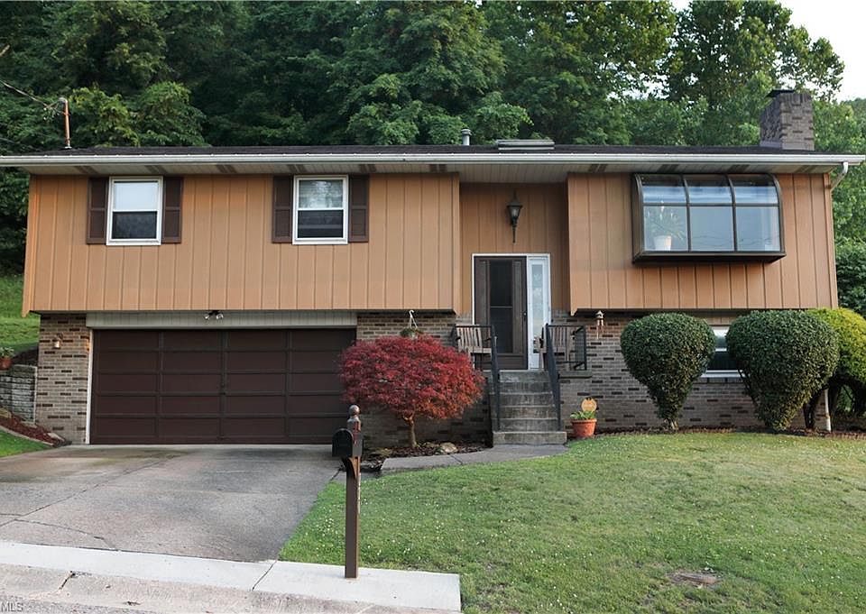 1st image of 220 Sharon Dr