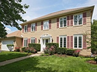 5719 Deer Creek Ln, Westmont, IL